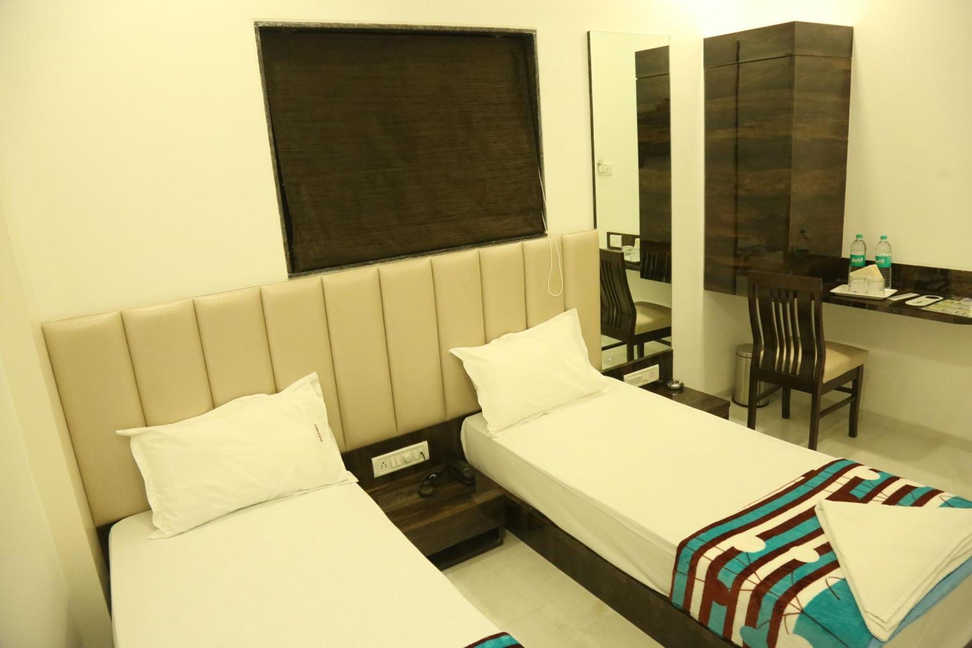Hotel Magnum Airport T-2 - Mumbai — Fotos 1